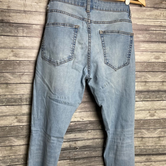 Men’s Forever 21 Stretch Jeans (Waist 30) - Picture 2 of 2